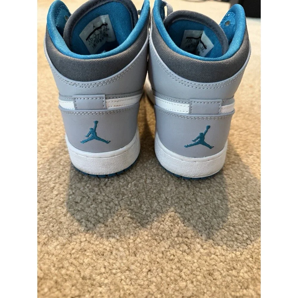 Grade School Jordan 1 Mid Wolf Grey Tropical Teal Style 554725-027 Size 5.5Y